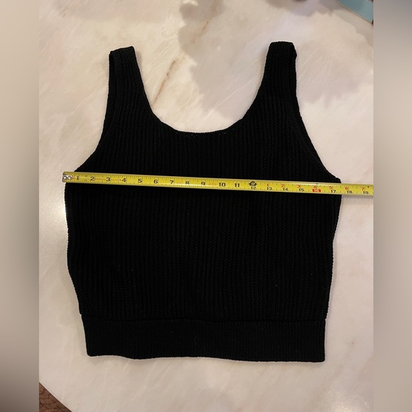 Vince Crossover V-Back Ribbed Tank in Black Scoop Neckline 100% Cotton Large NWT - Picture 5 of 16